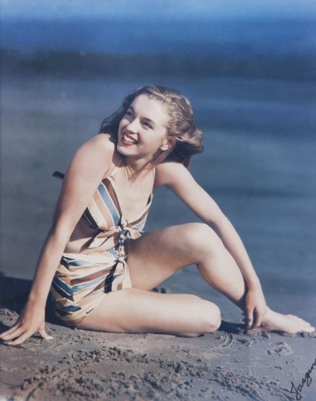 Marilyn Monroe’s First Photo Shoot by Joseph Jasgur in 1946 – C1